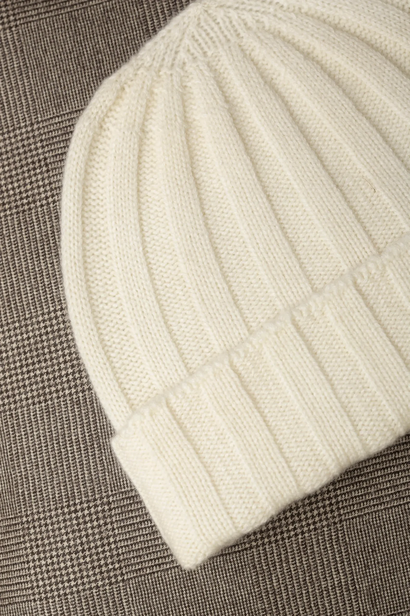 White Cashmere Rib Knit Beanie - Made In Italy|Pini Parma Clearance