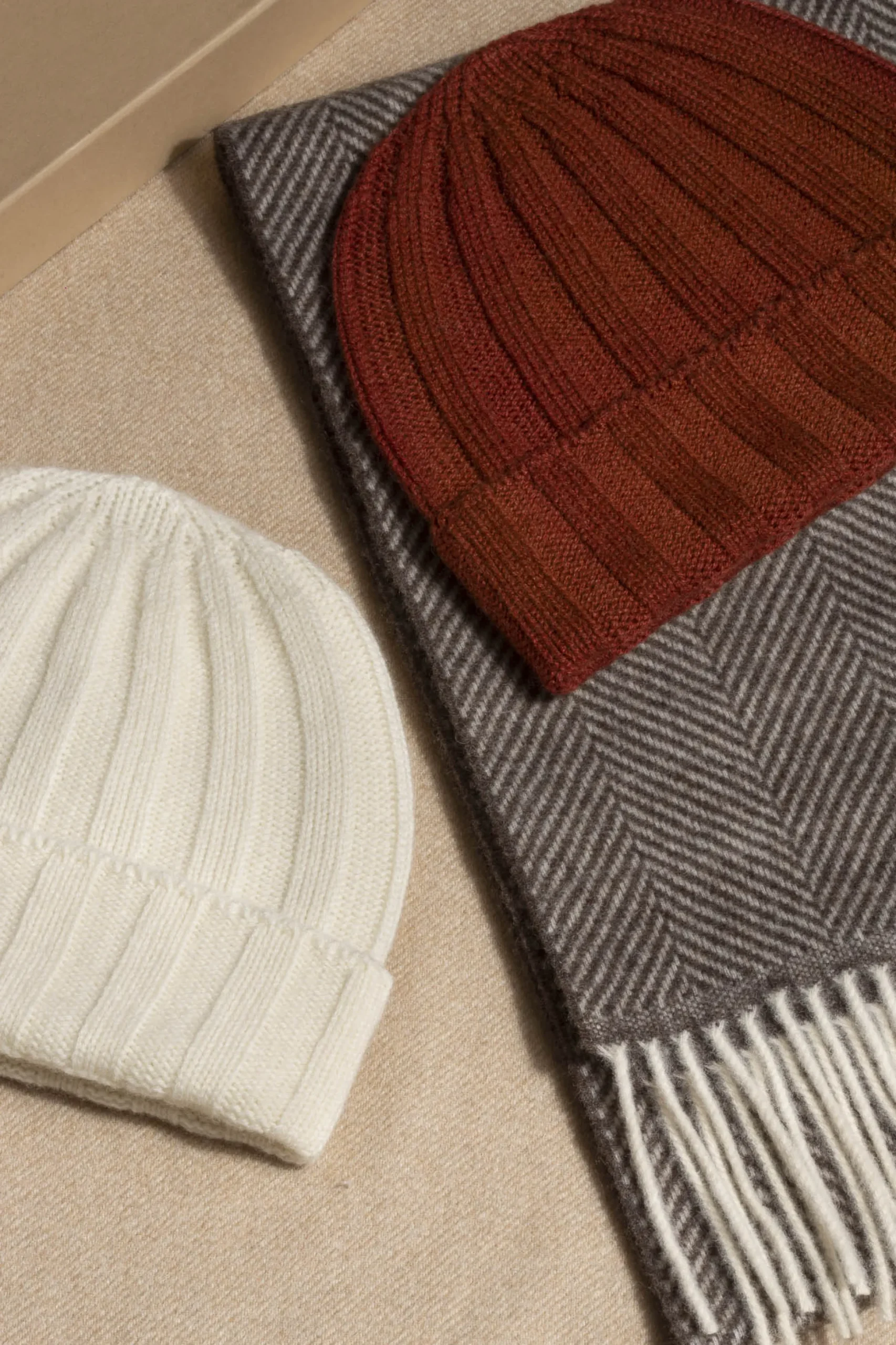 White Cashmere Rib Knit Beanie - Made In Italy|Pini Parma Clearance