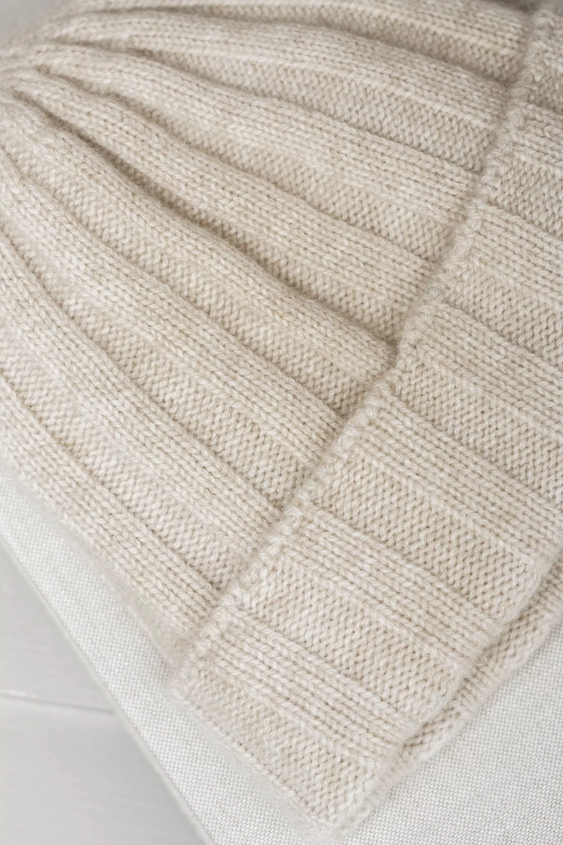 Beige Cashmere Rib Knit Beanie - Made In Italy | Pini Parma Store