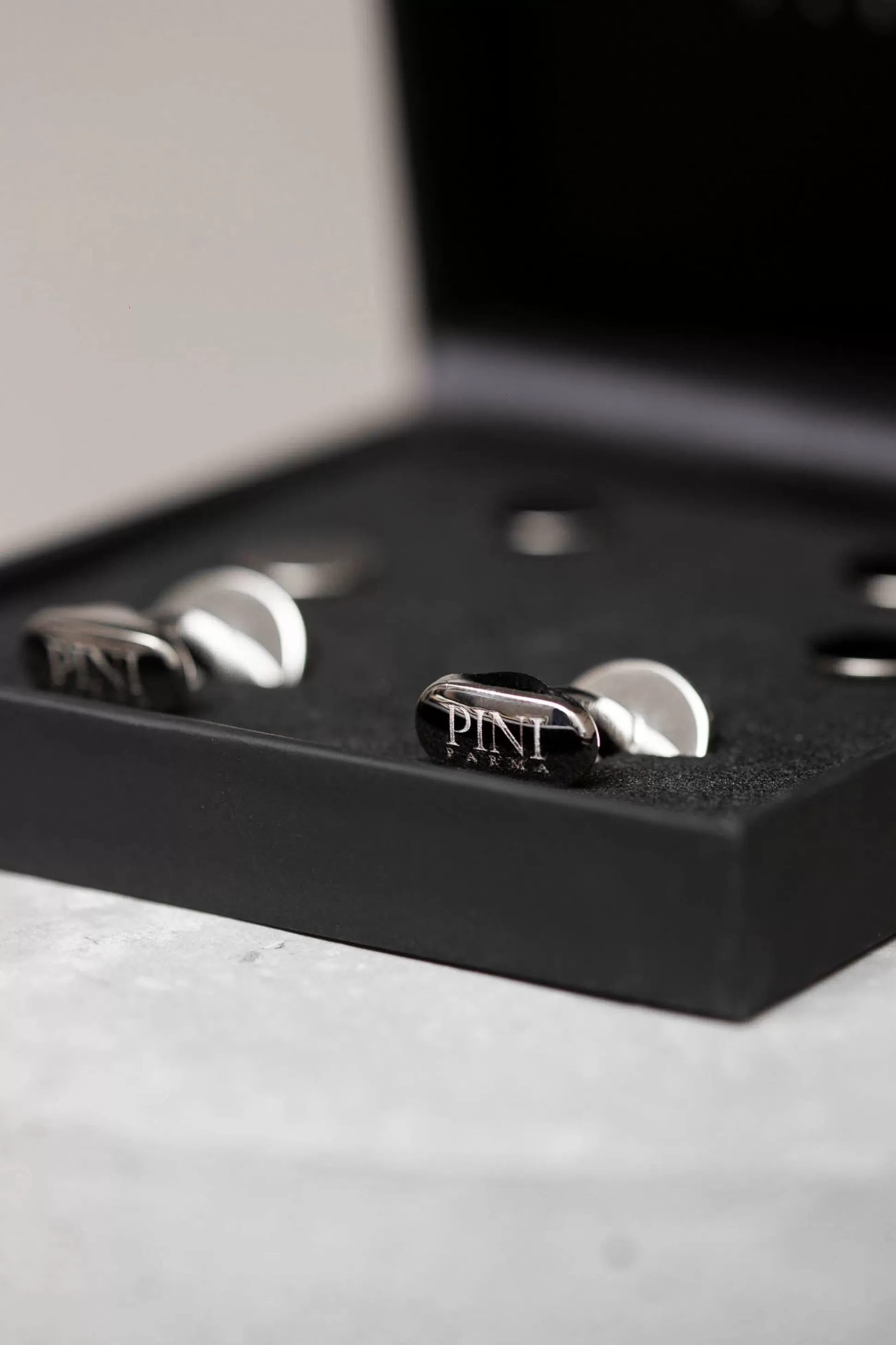 Black Cufflinks And Dress Studs Set - Made In Italy | Pini Parma Online