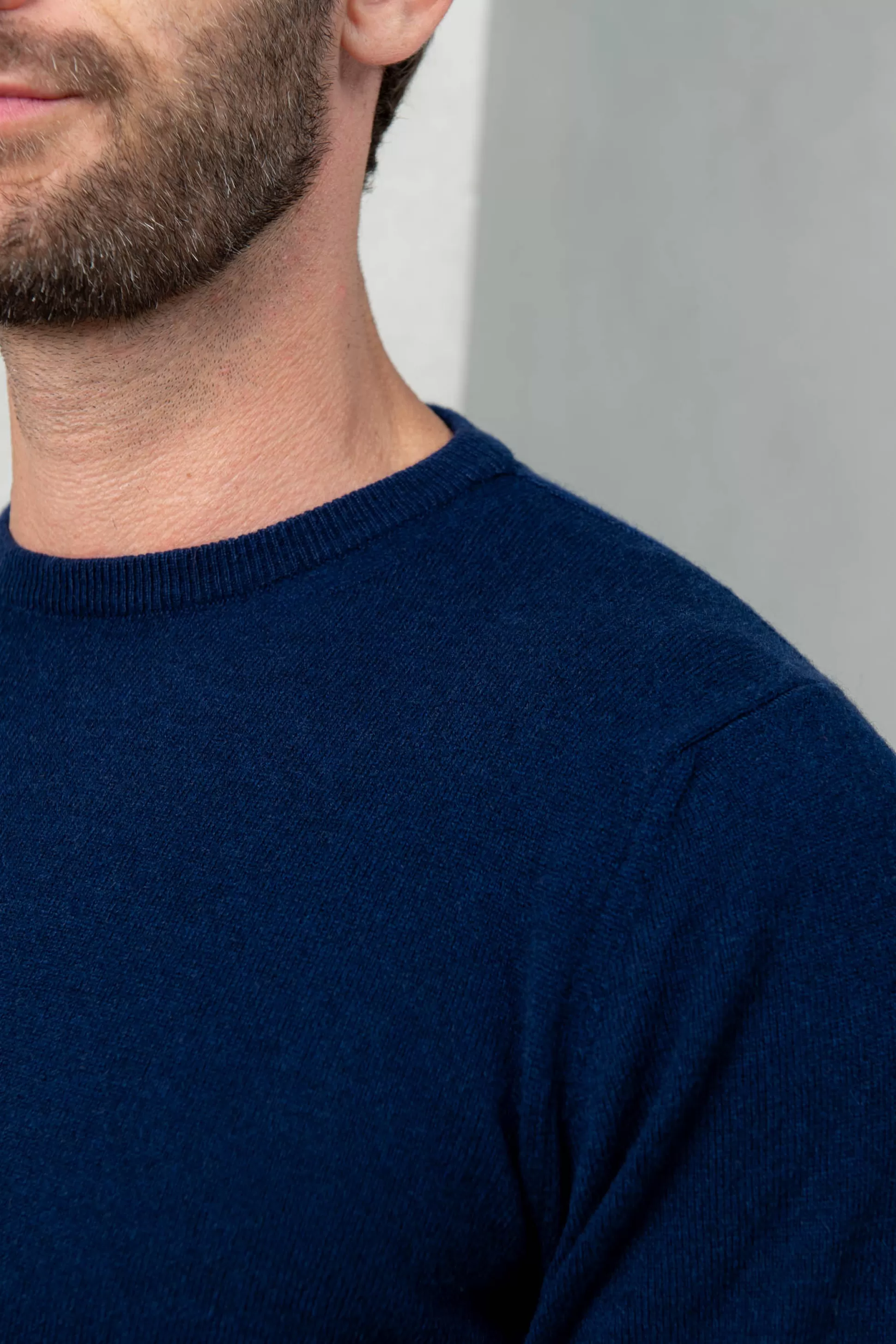 Blue Cashmere Round Neck – Made In Italy | Pini Parma New