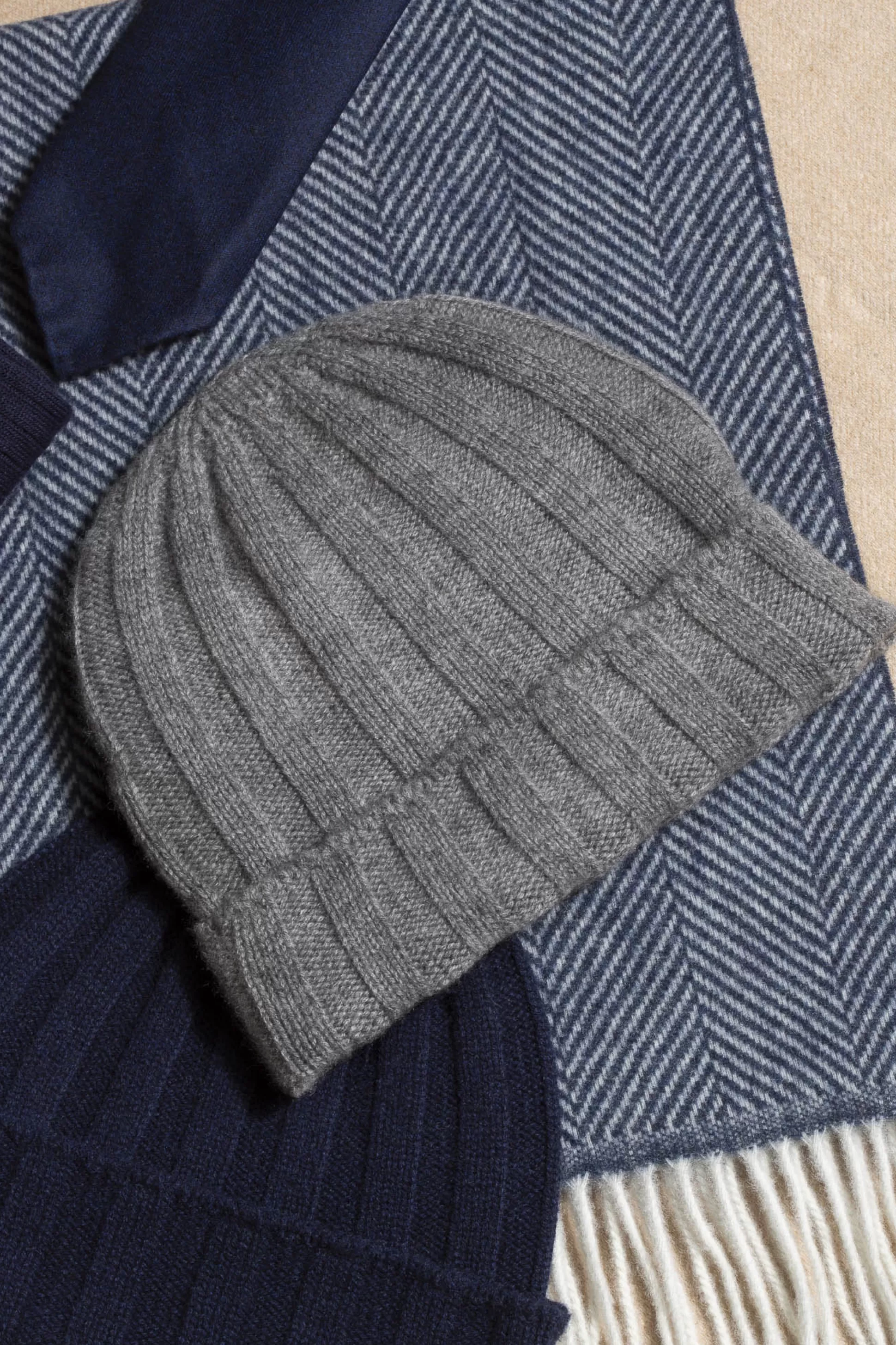 Grey Cashmere Rib Knit Beanie - Made In Italy | Pini Parma New