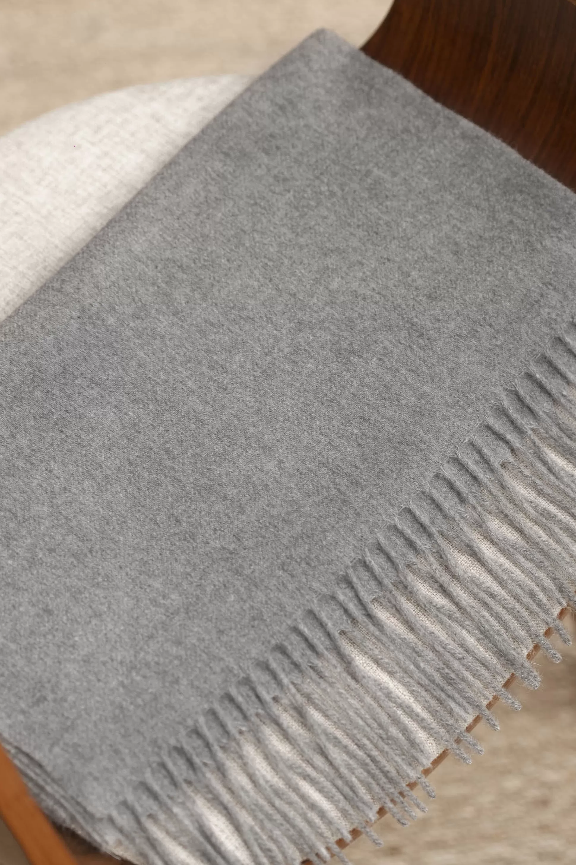 Grey Cashmere Scarf - Made In Italy | Pini Parma Shop