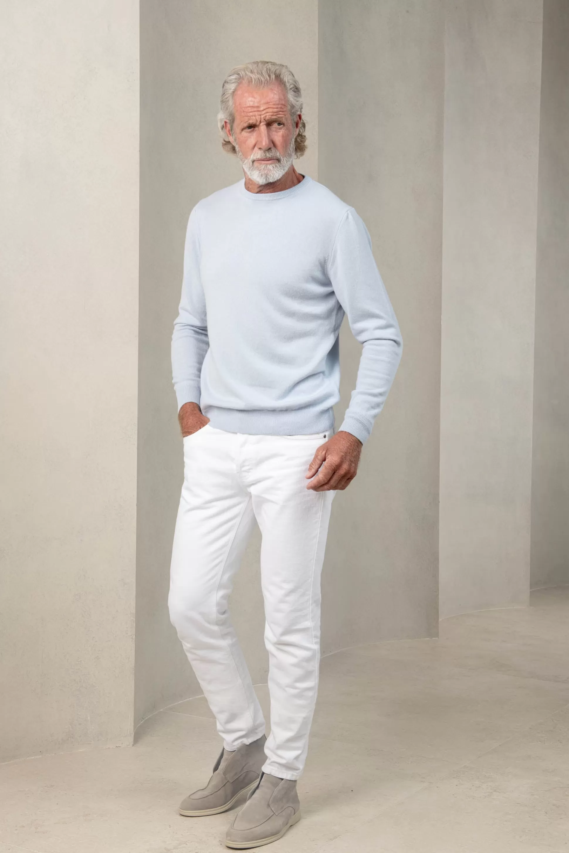 Light Blue Cashmere Round Neck – Made In Italy | Pini Parma Best