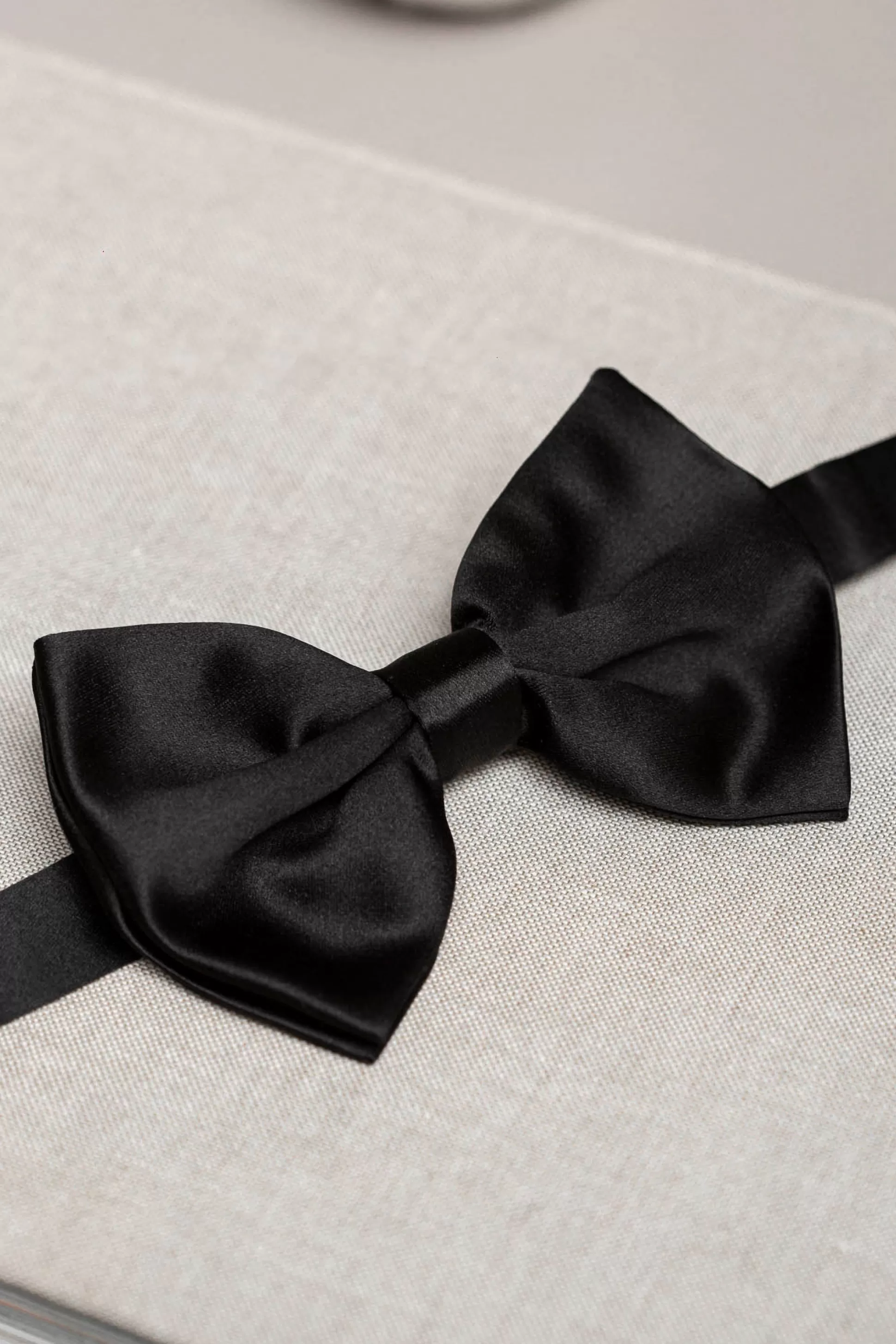 Pre-Tied Black Silk Bow Tie - Made In Italy | Pini Parma Cheap