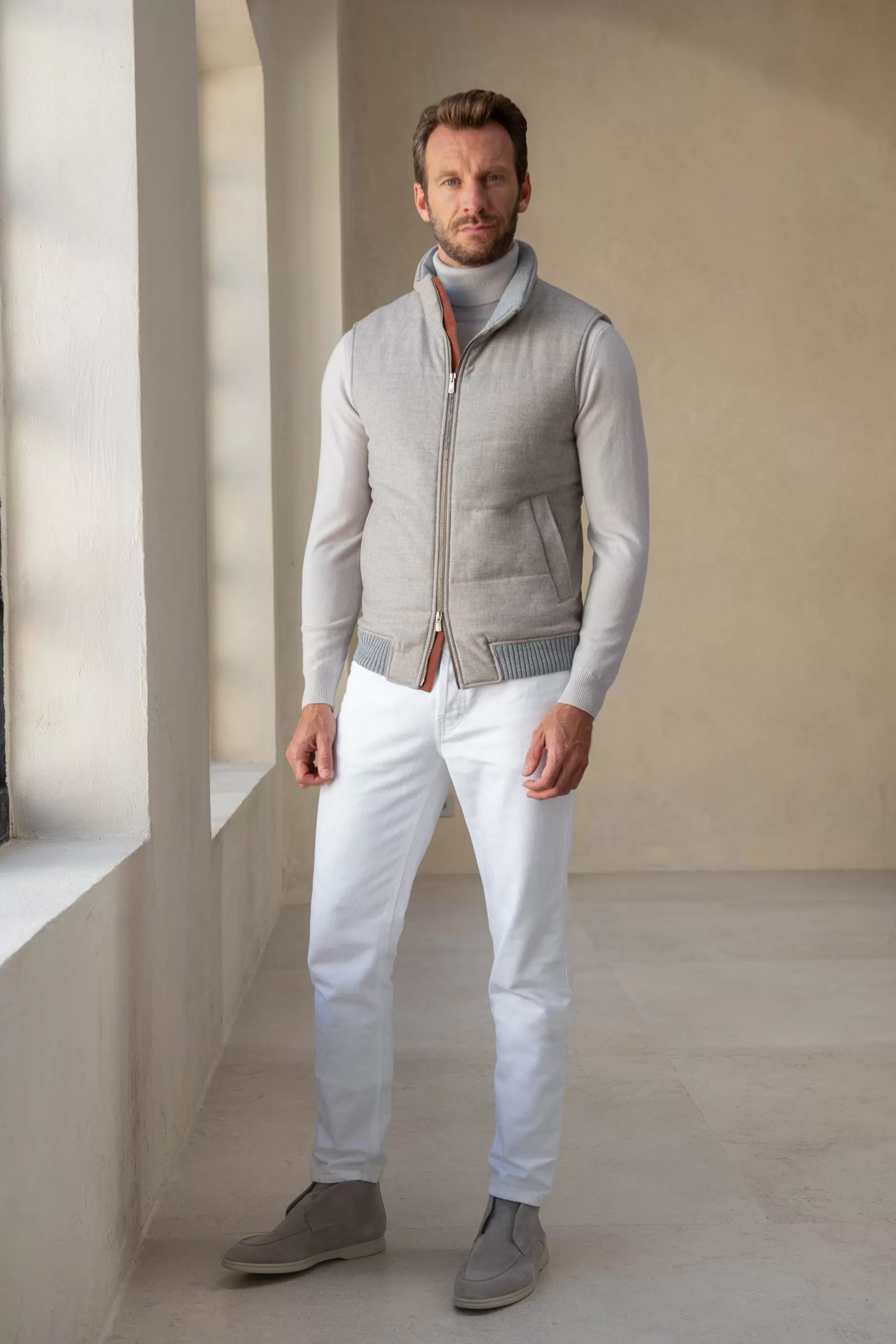 Taupe Vest With Zip In Loro Piana Wool With Rain System®– Made In Italy | Pini Parma Outlet