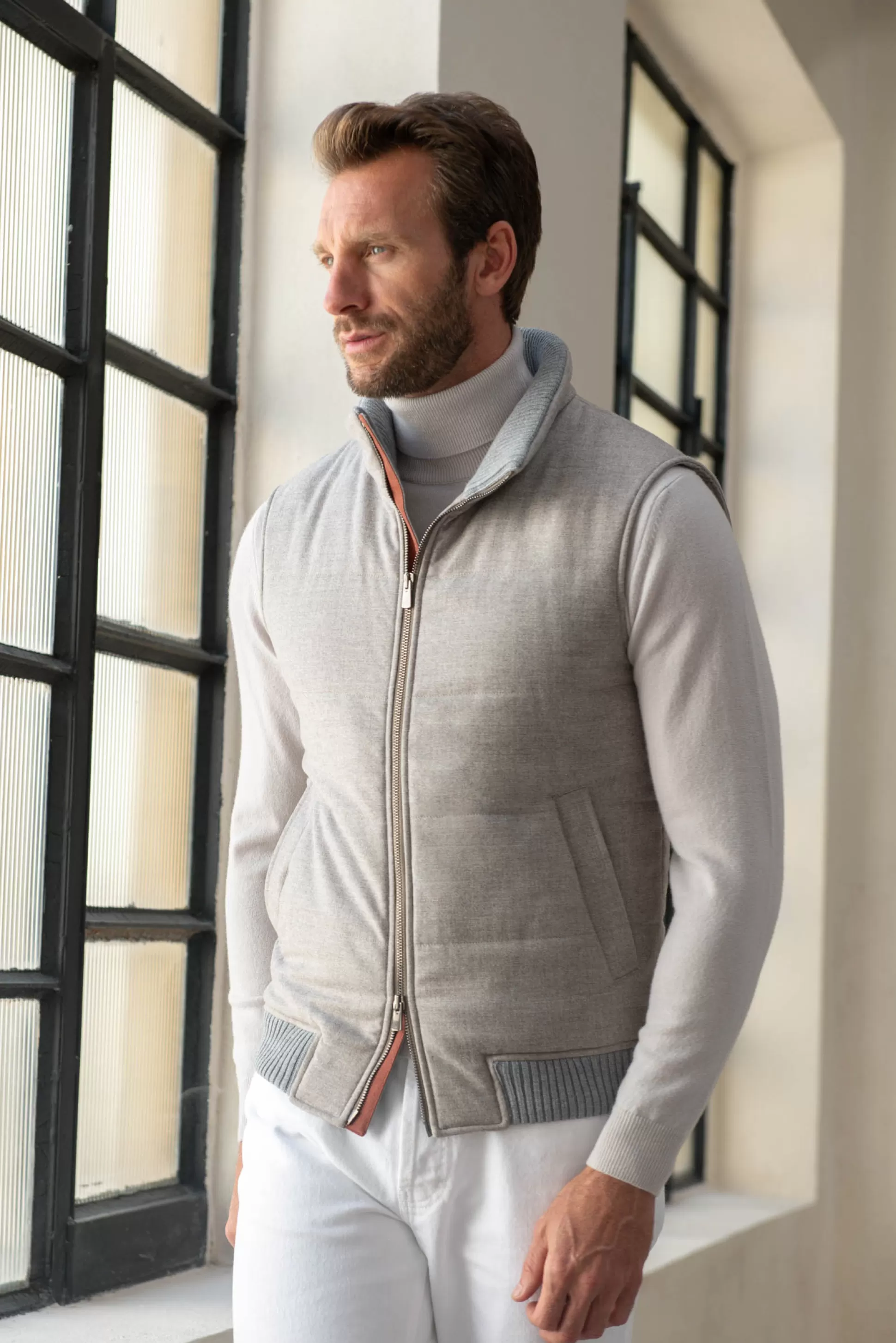 Taupe Vest With Zip In Loro Piana Wool With Rain System®– Made In Italy | Pini Parma Outlet