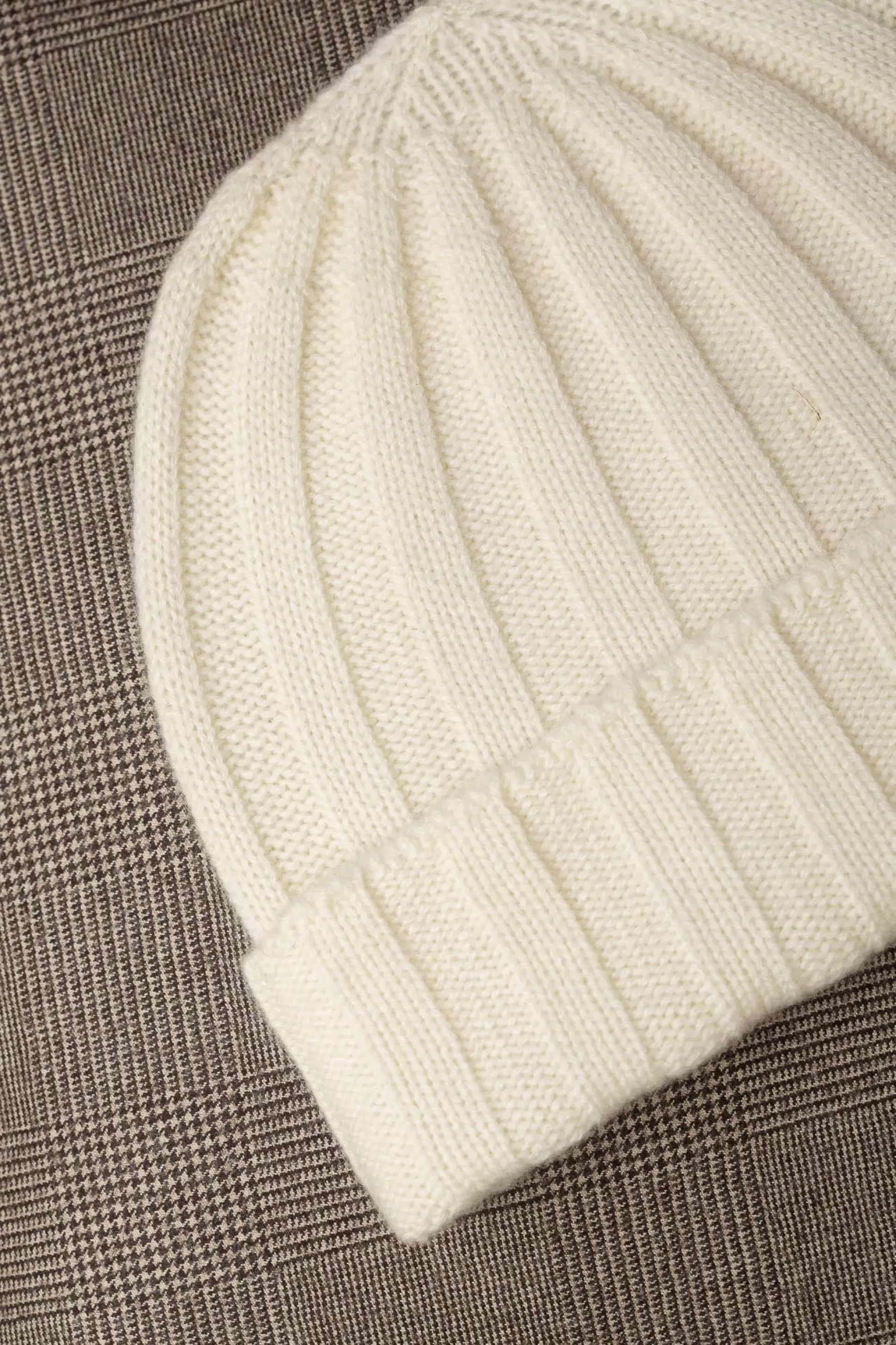 White Cashmere Rib Knit Beanie - Made In Italy | Pini Parma Clearance