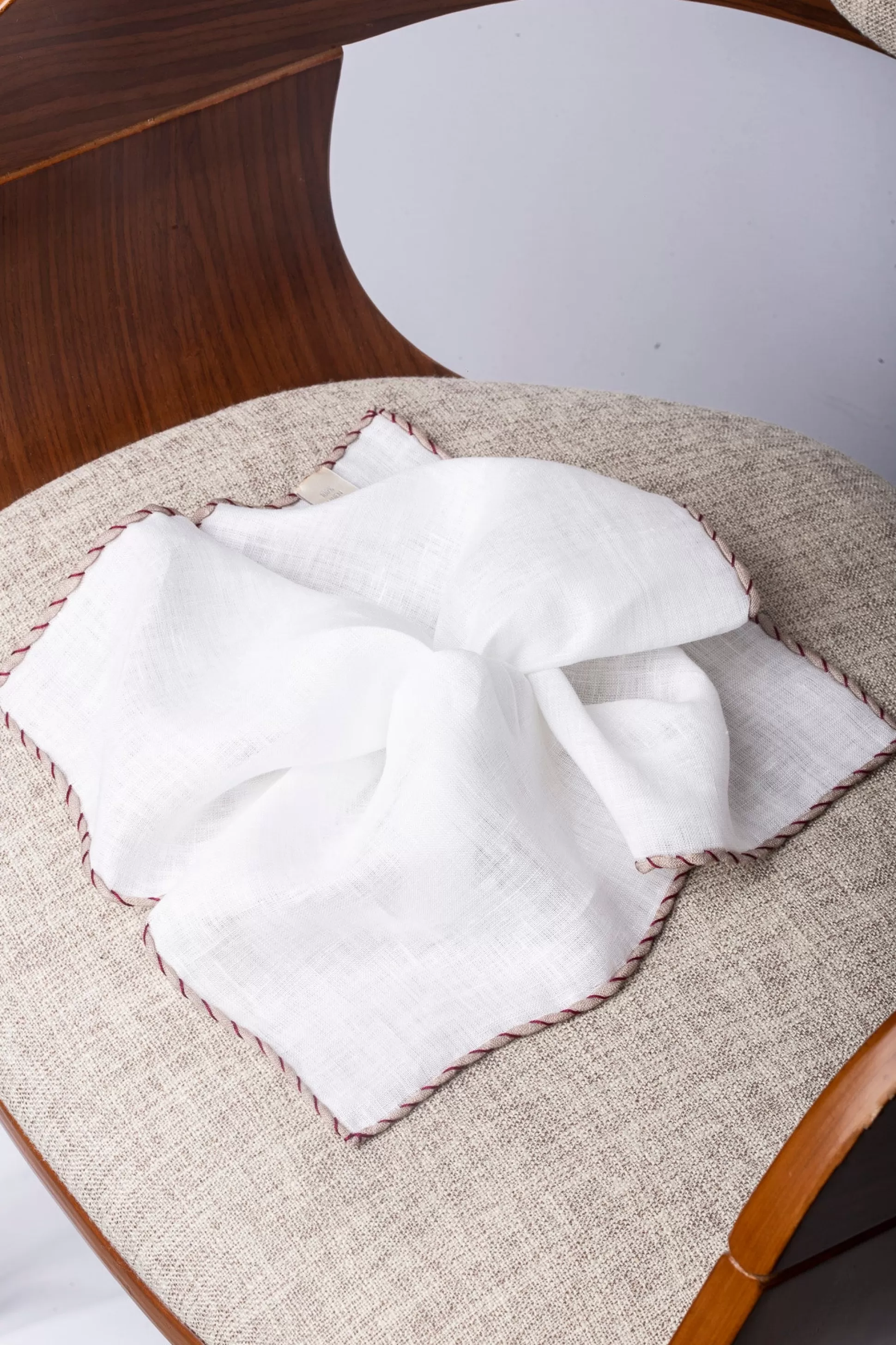 White Linen Pocket Square With Beige And Red Edges - Made In Italy | Pini Parma Discount