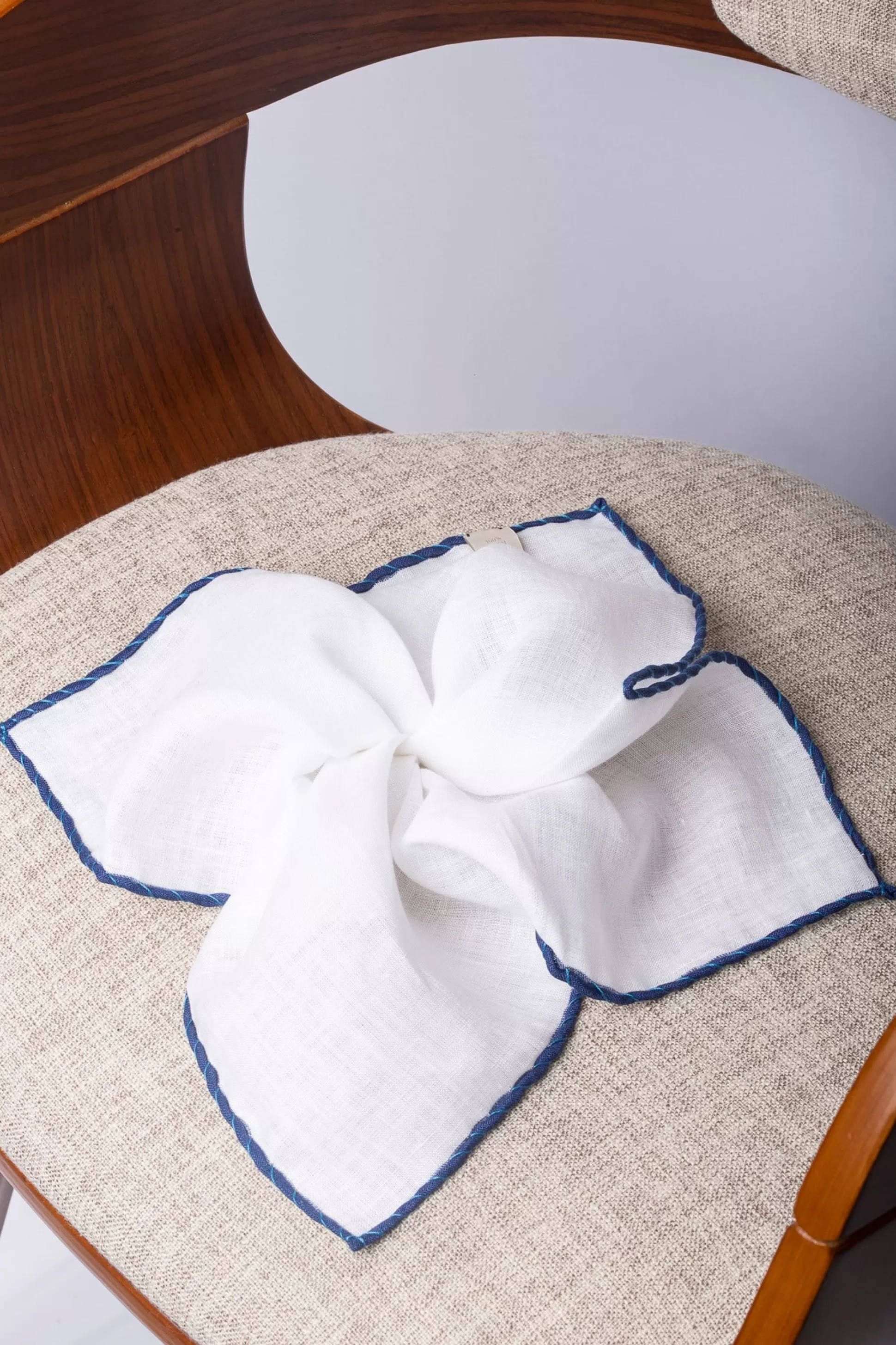 White Linen Pocket Square With Blue And Light Blue Edges - Made In Italy | Pini Parma Shop