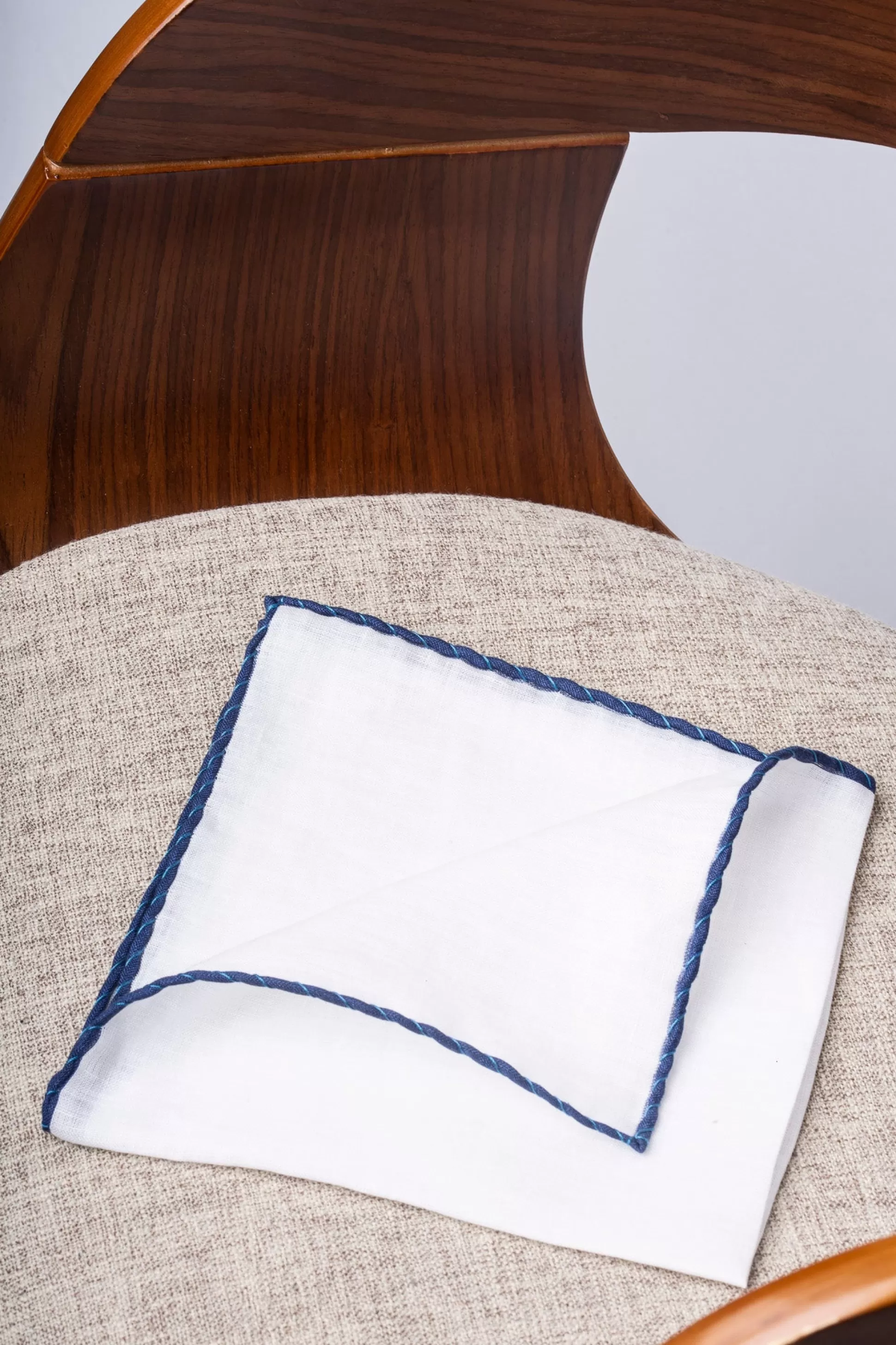 White Linen Pocket Square With Blue And Light Blue Edges - Made In Italy | Pini Parma Shop