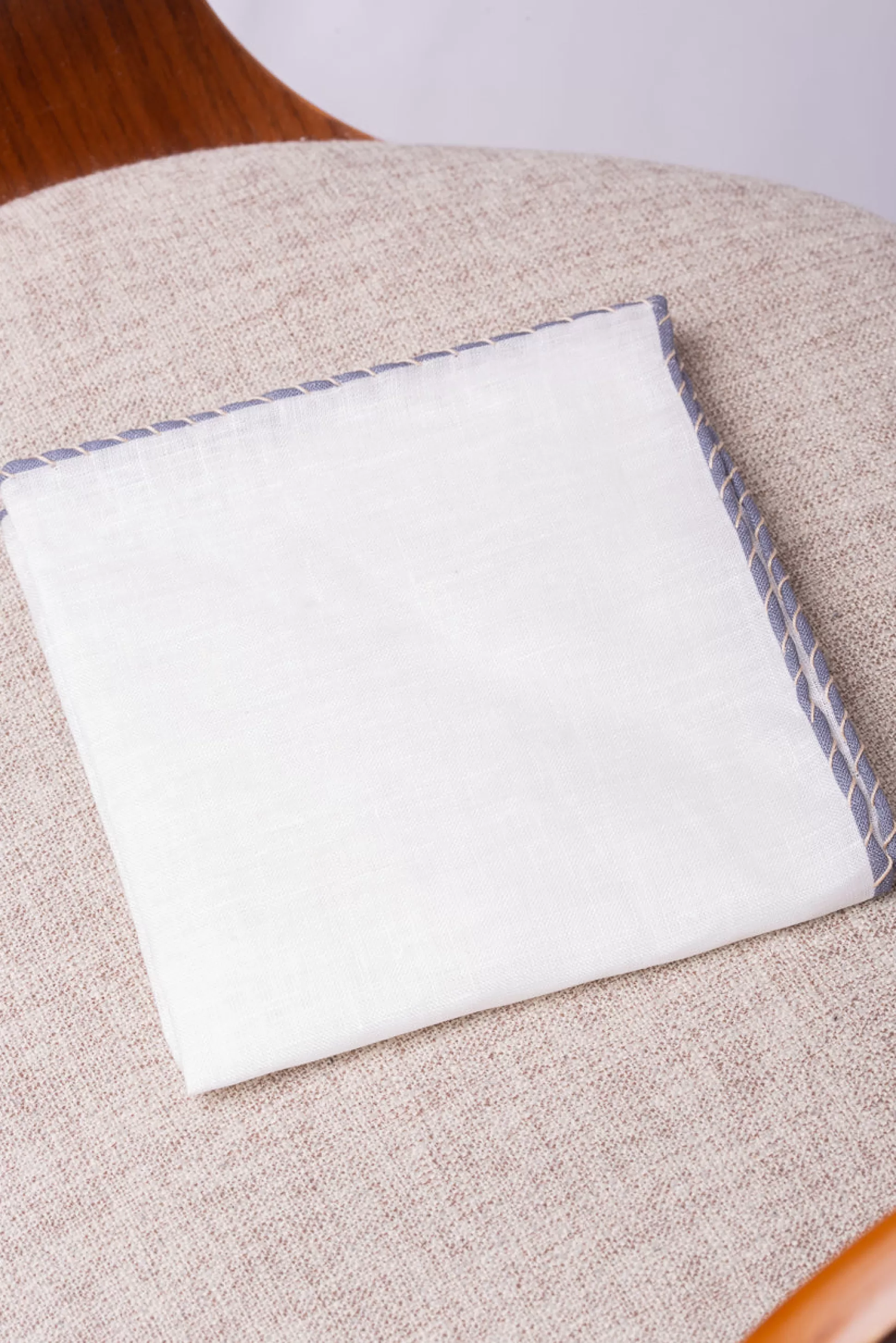 White Linen Pocket Square With Grey And Beige Edges - Made In Italy | Pini Parma New