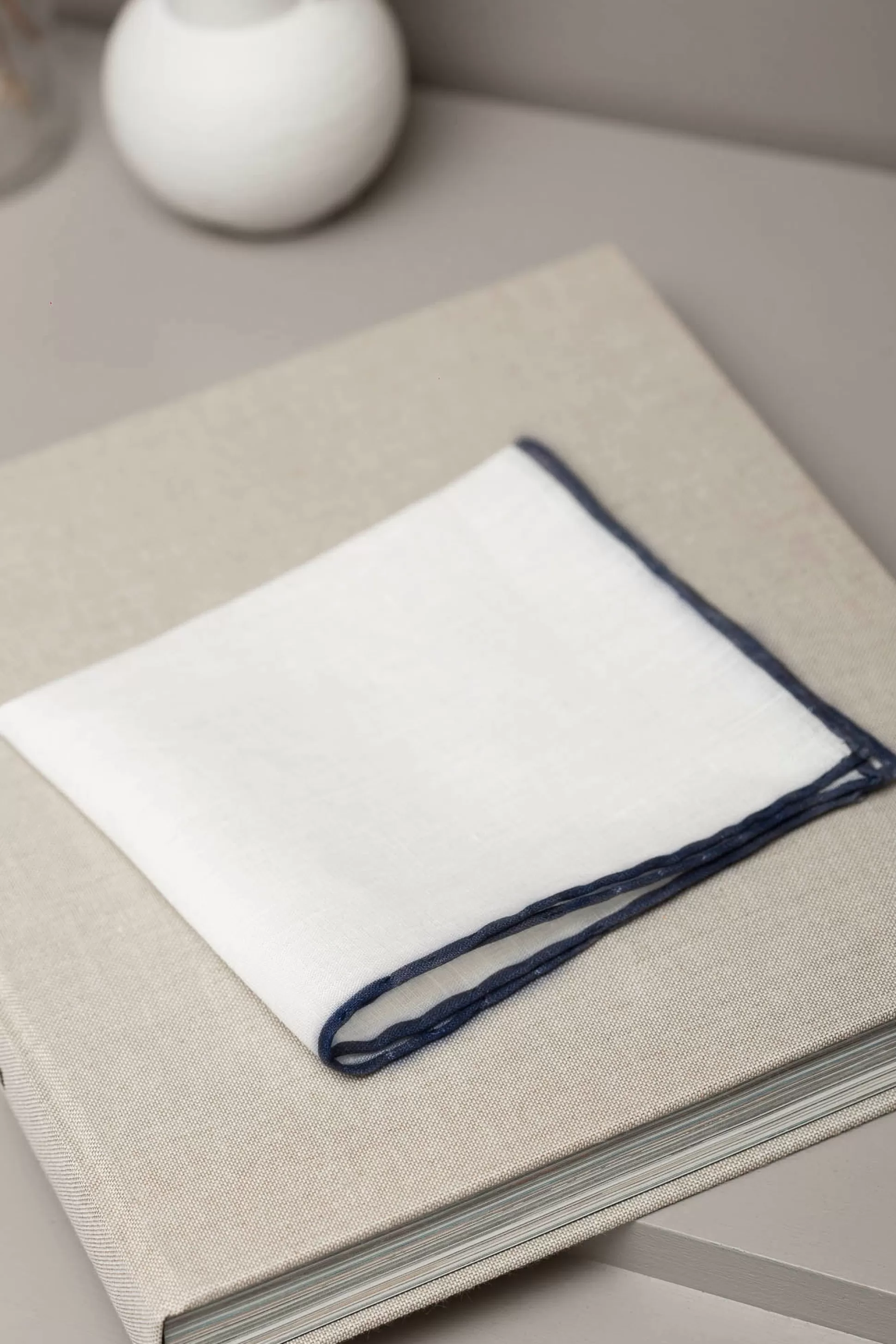 White/Blue Linen Pocket Square - Made In Italy | Pini Parma Shop